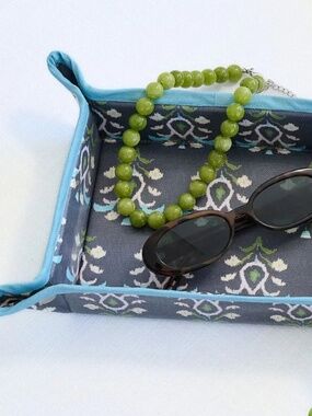 Laura Park Catchall Tray NWOT
